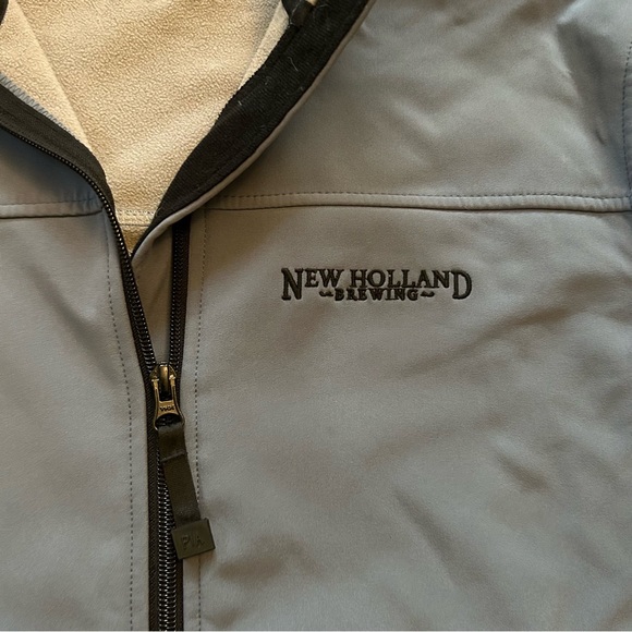 New Holland Brewing Company Gray Soft Shell Jacket - Picture 2 of 9